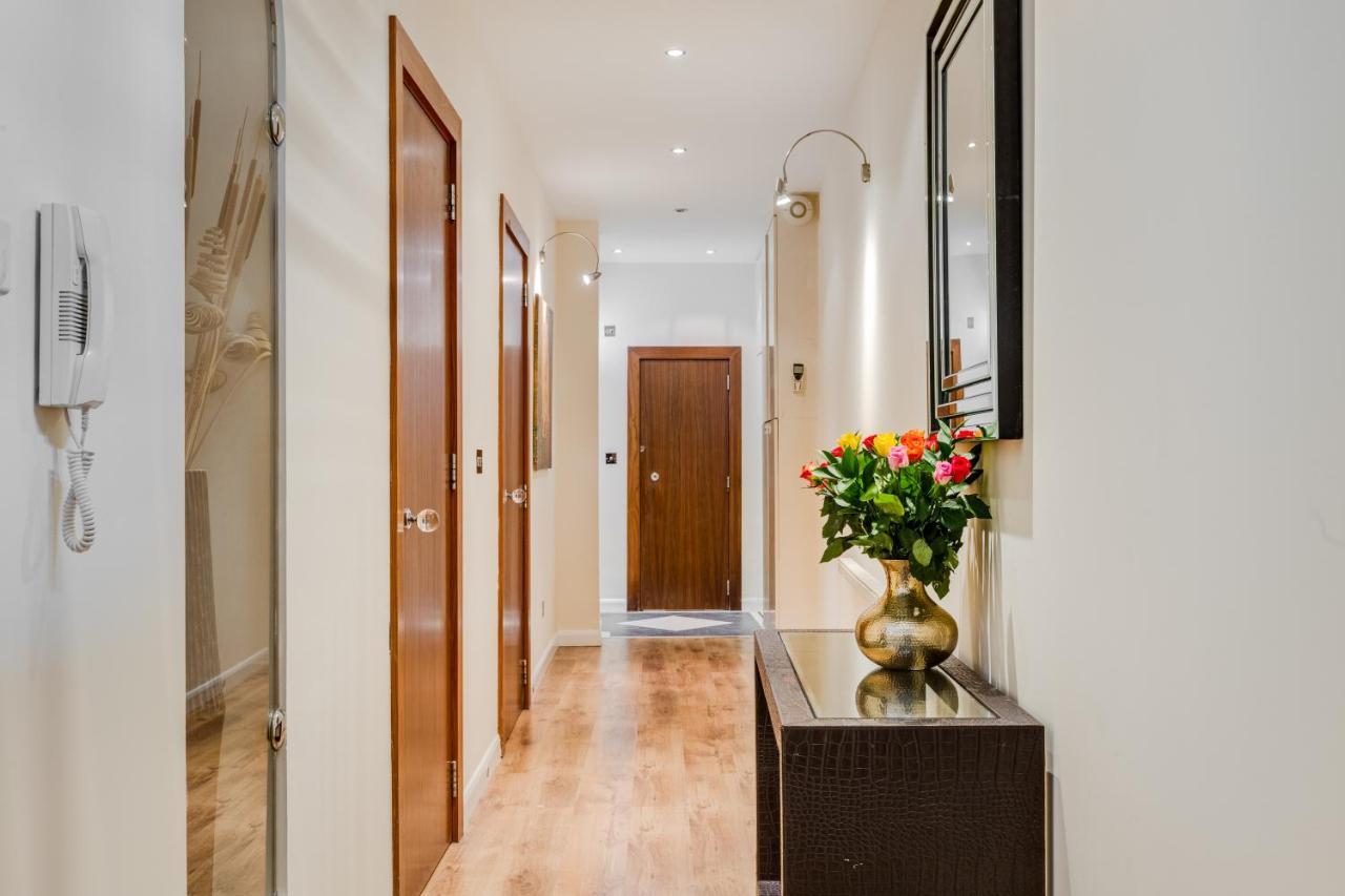 Care Property London- Apartments Buitenkant foto